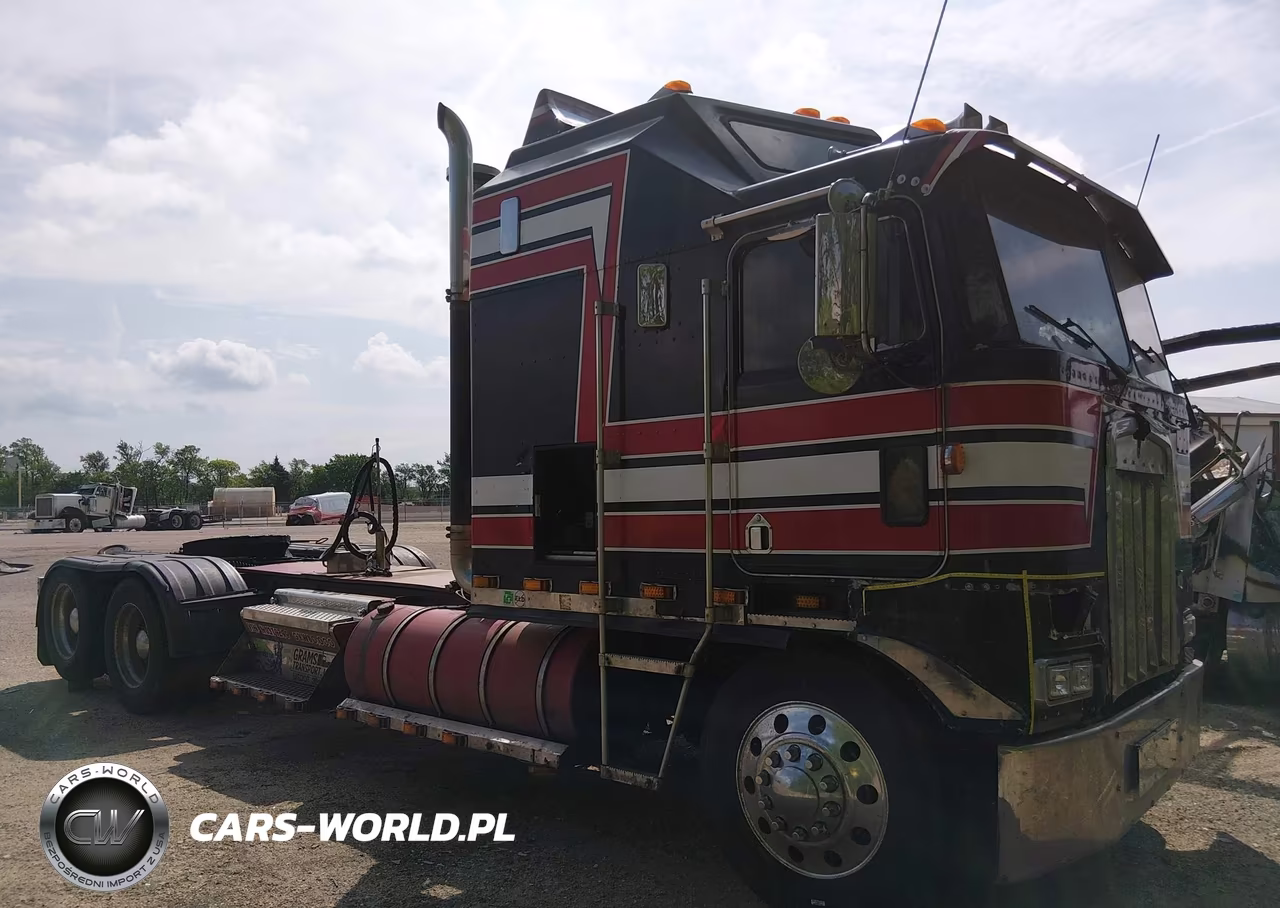 1992 Kenworth Coe K100E VIN:1XKEDR9XXNJ379299 - 2