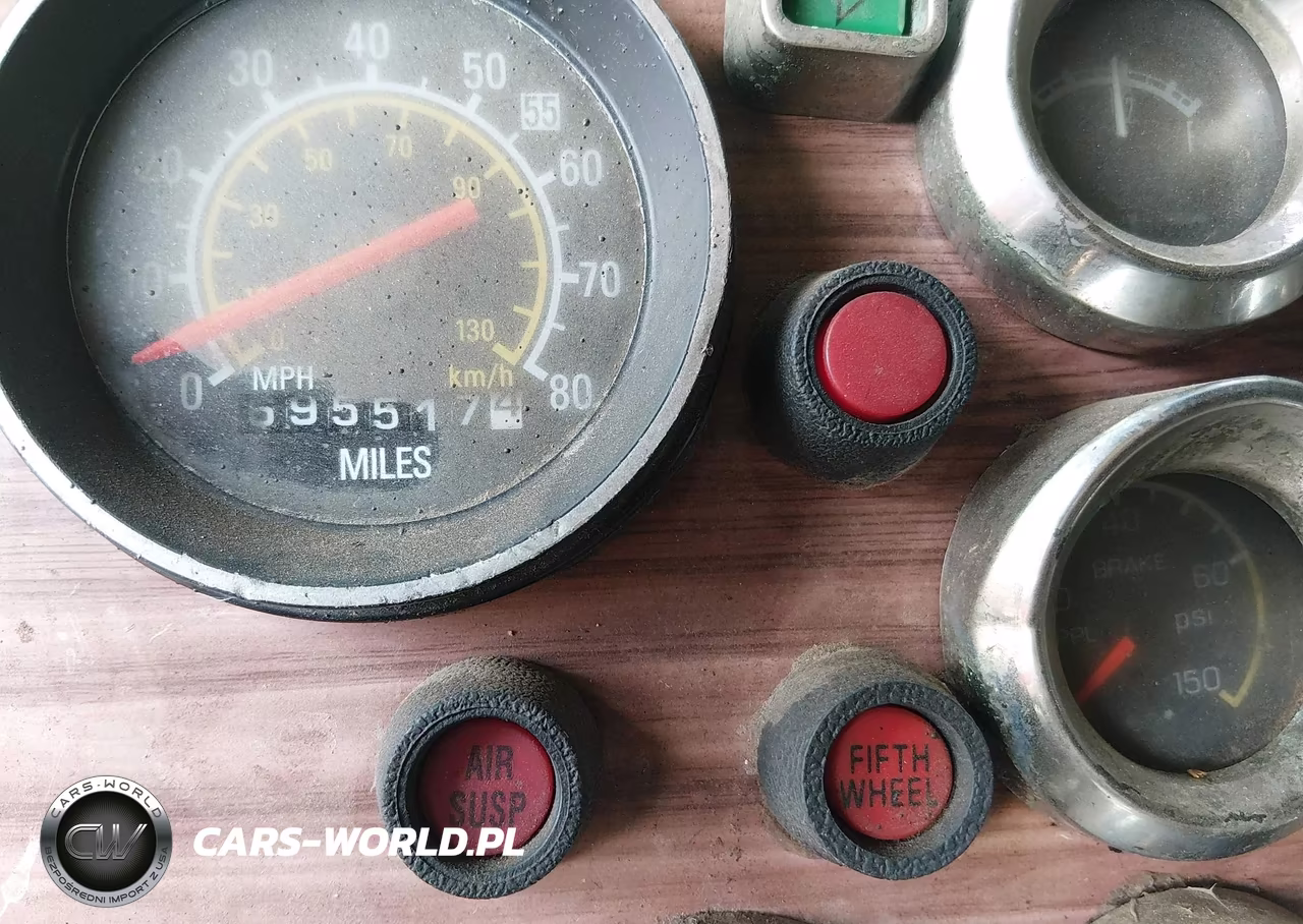 1992 Kenworth Coe K100E VIN:1XKEDR9XXNJ379299 - 6