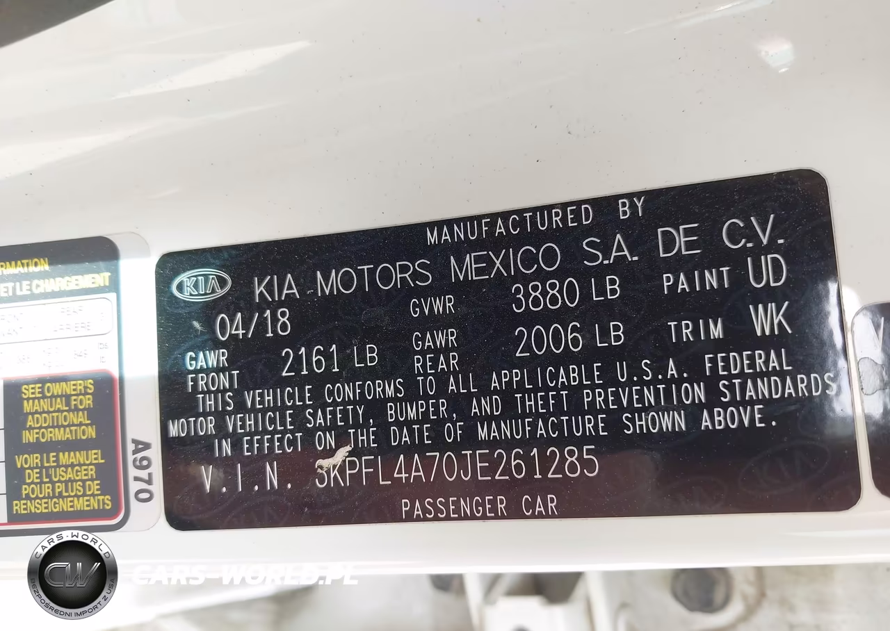 2018 Kia Forte S VIN:3KPFL4A70JE261285 - 9