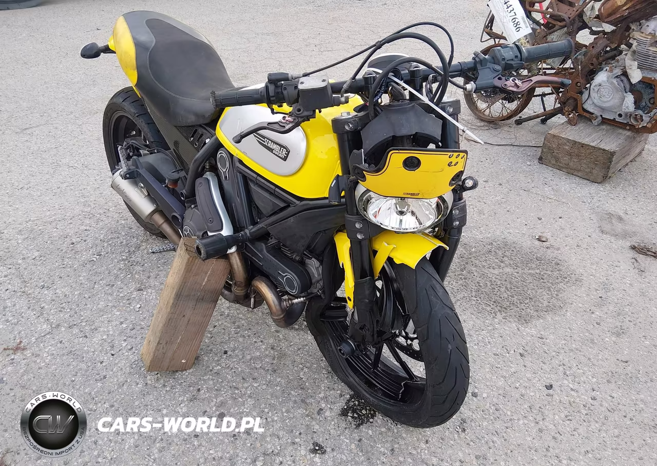 2015 Ducati Scrambler 800