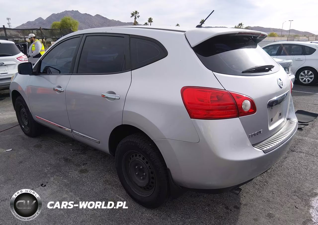 2011 Nissan Rogue S VIN:JN8AS5MT1BW571596 - 3