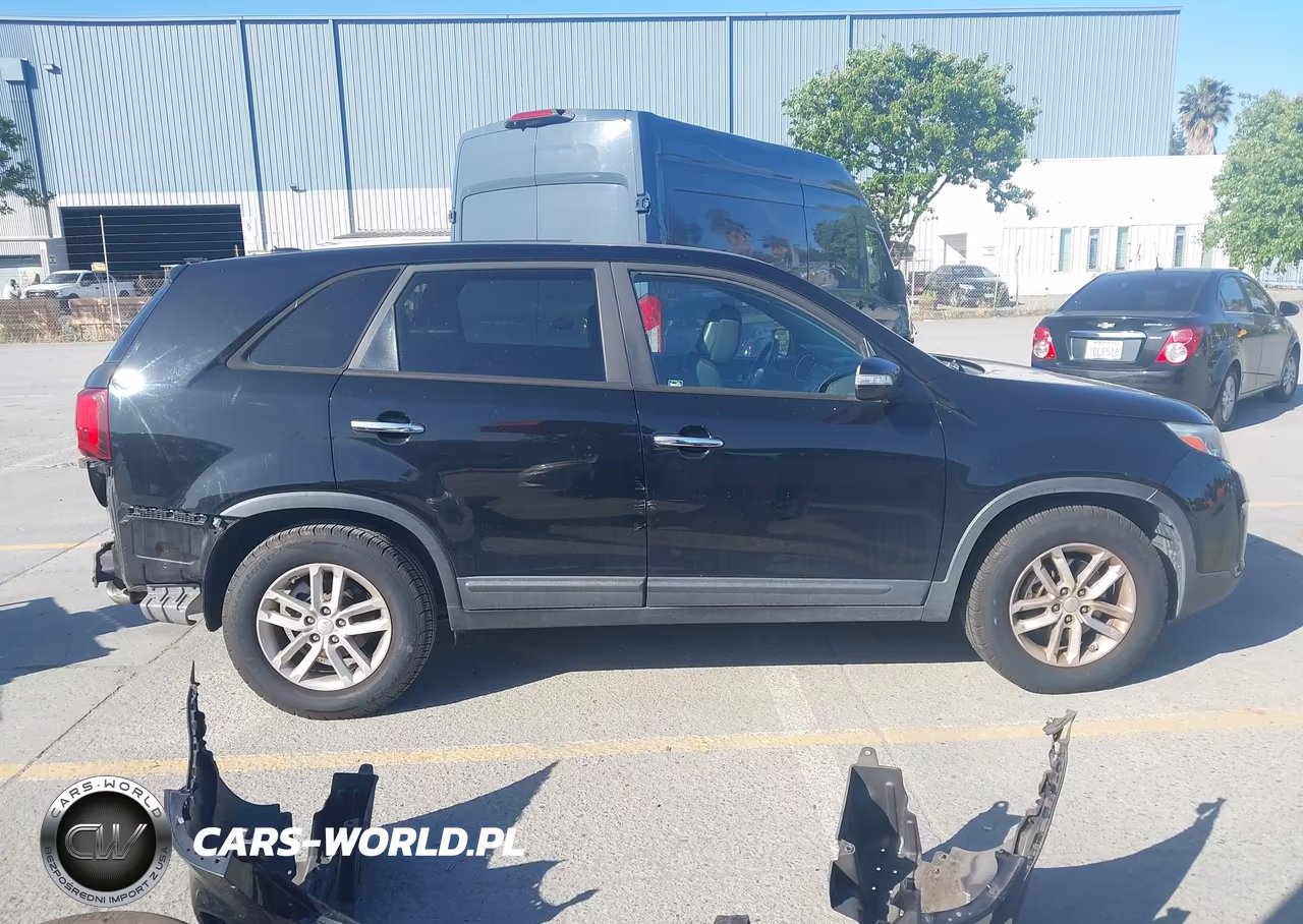 2015 Kia Sorento Lx VIN:5XYKT3A63FG620719 - 14