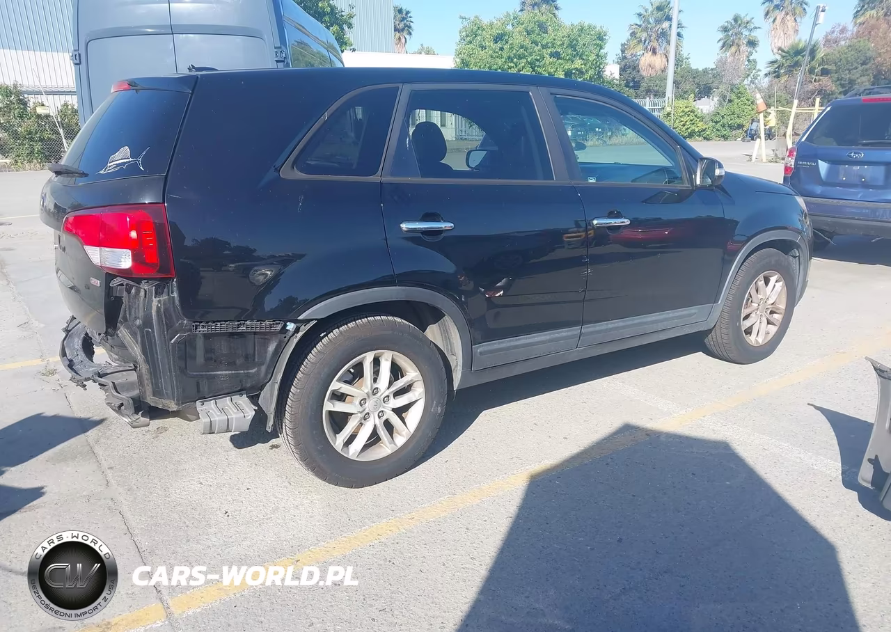 2015 Kia Sorento Lx VIN:5XYKT3A63FG620719 - 4