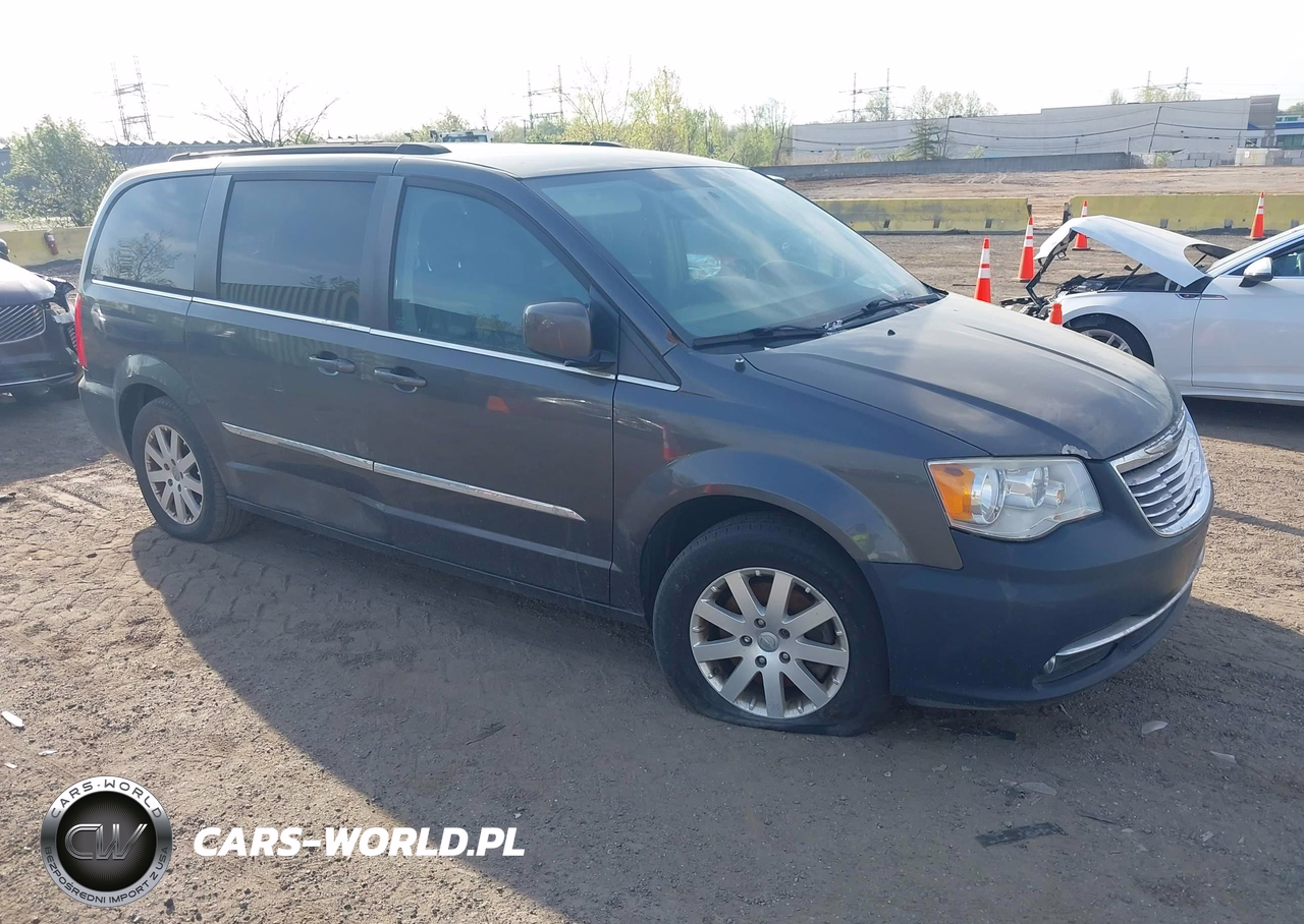 2016 Chrysler Town & Country Touring
