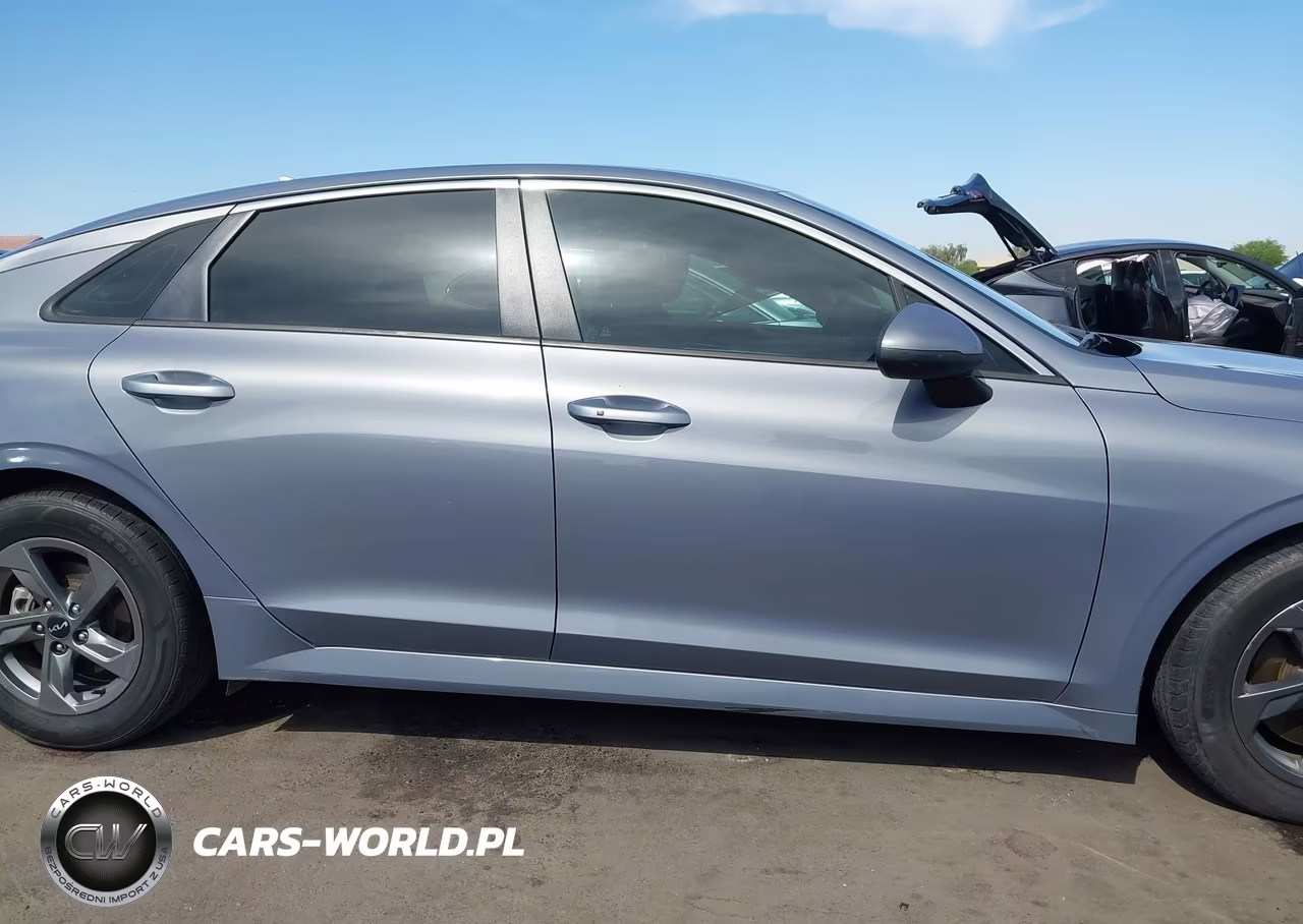 2022 Kia K5 Lxs VIN:5XXG14J25NG137492 - 13