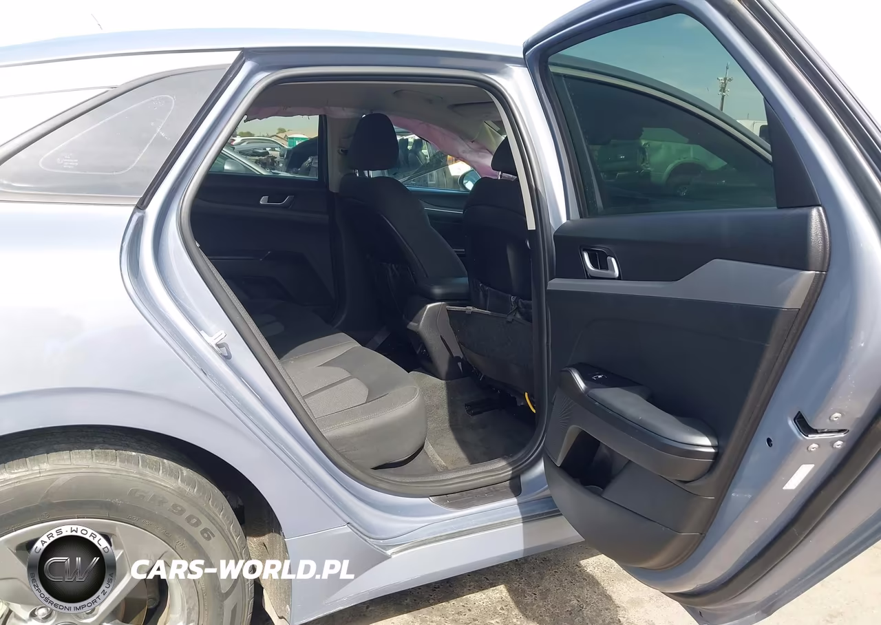 2022 Kia K5 Lxs VIN:5XXG14J25NG137492 - 8