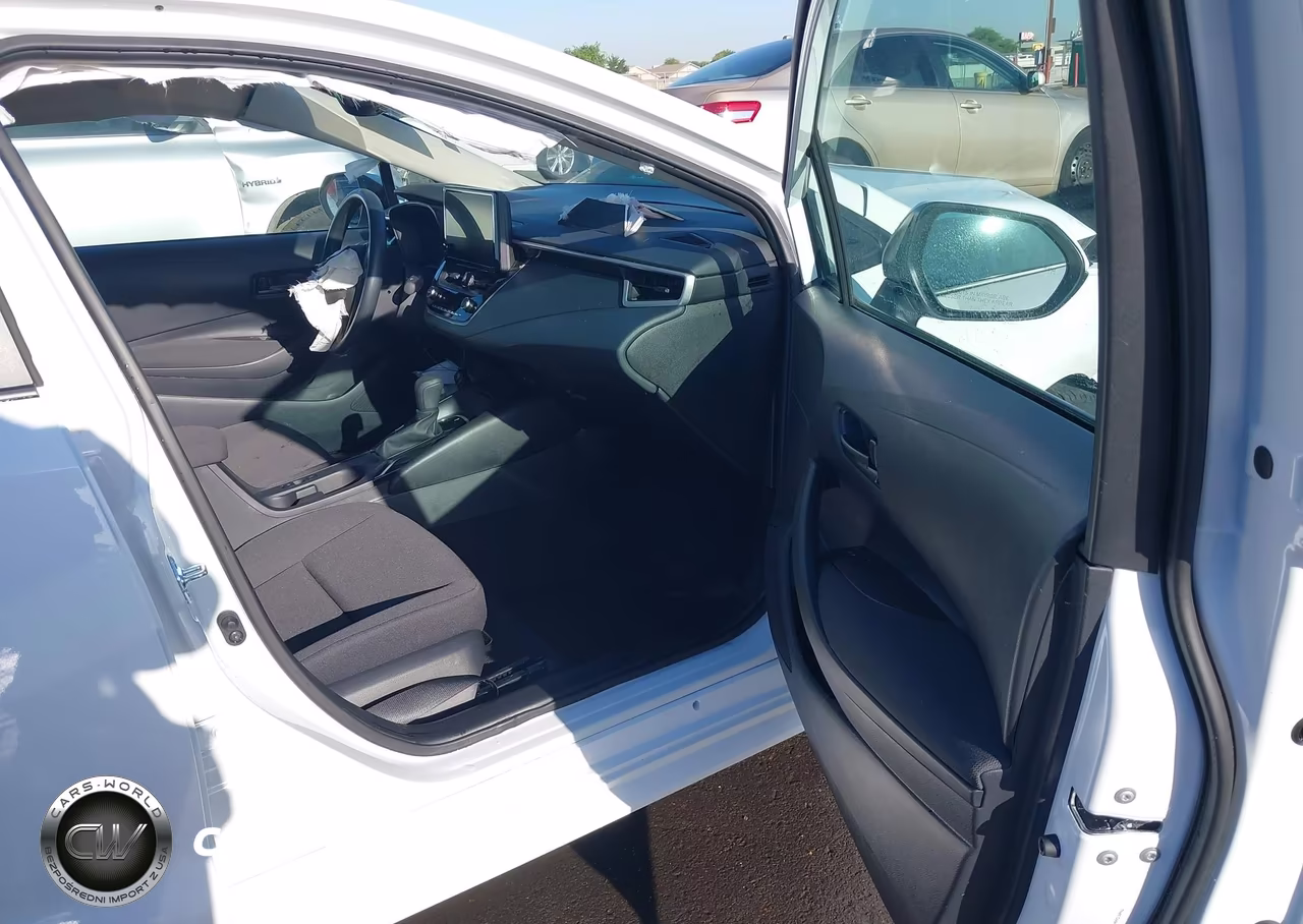 2025 Toyota Corolla Le VIN:5YFB4MDEXSP284157 - 5