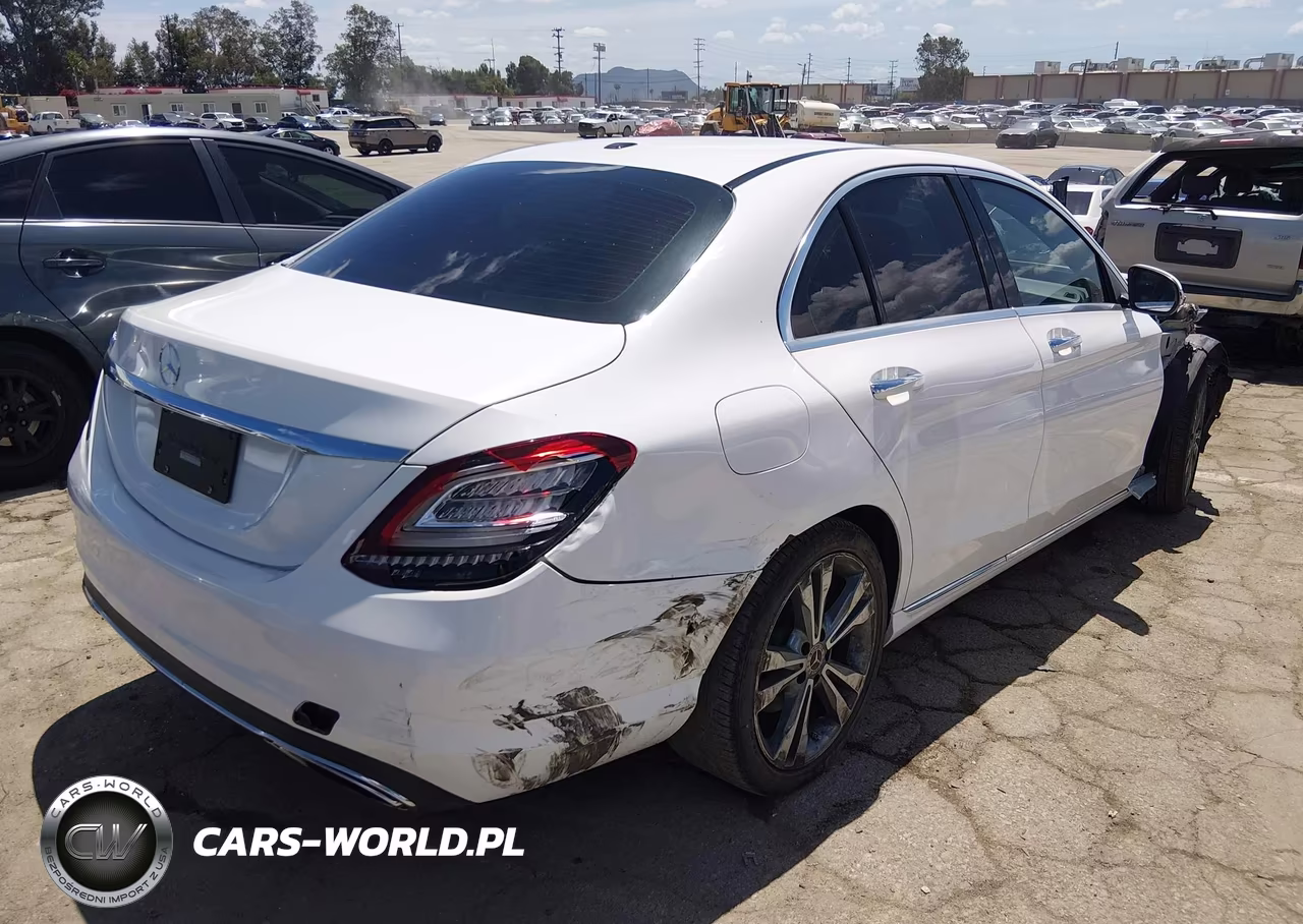 2019 Mercedes-Benz C 300 VIN:55SWF8DB8KU316316 - 4