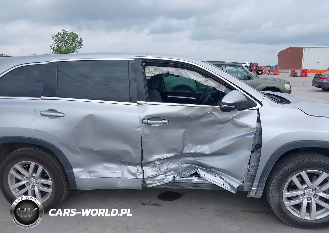 2014 Toyota Highlander Le V6 VIN:5TDZKRFH5ES013723 - 6