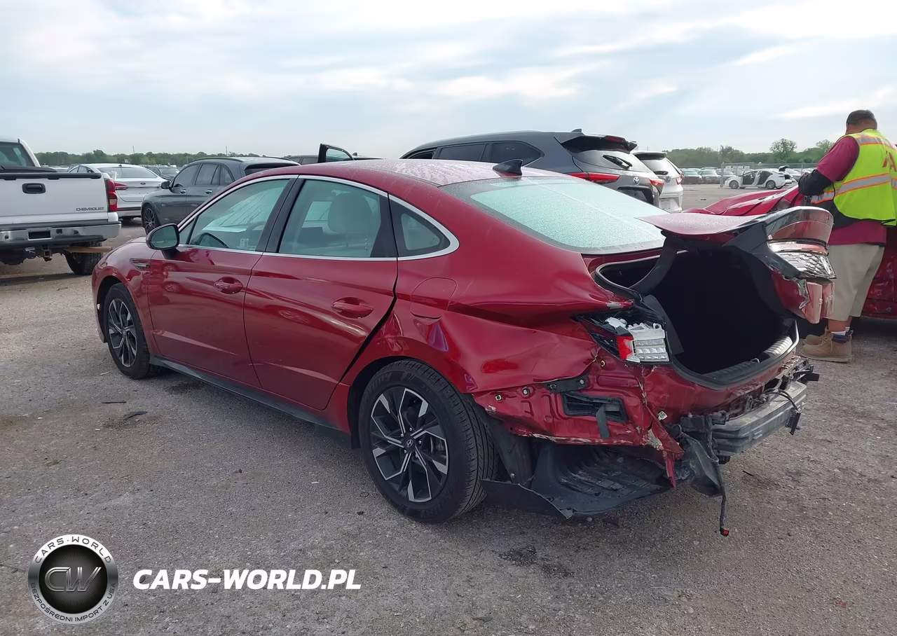 2024 Hyundai Sonata Sel VIN:KMHL64JA4RA392302 - 3