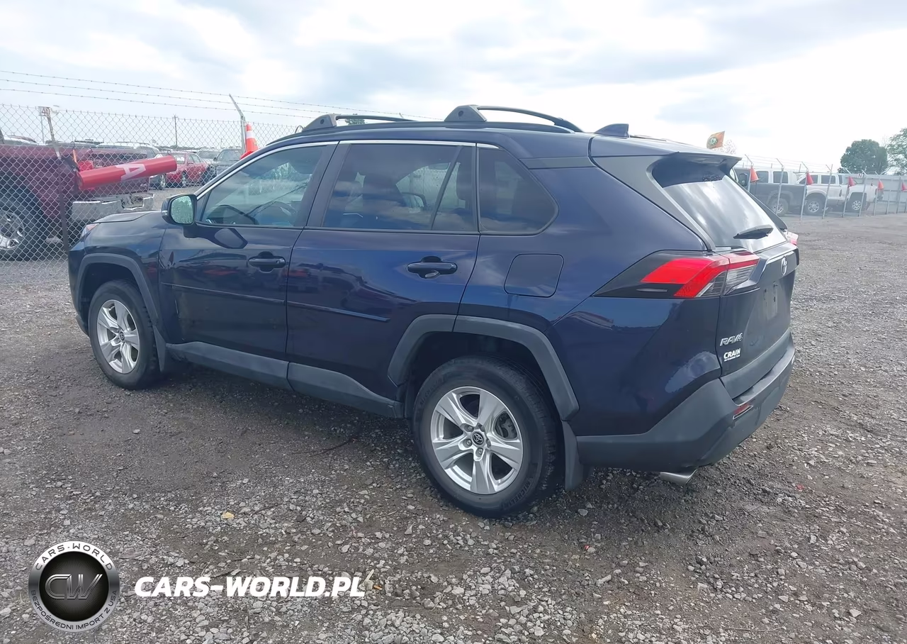 2021 Toyota Rav4 Xle VIN:2T3W1RFV9MW172186 - 3
