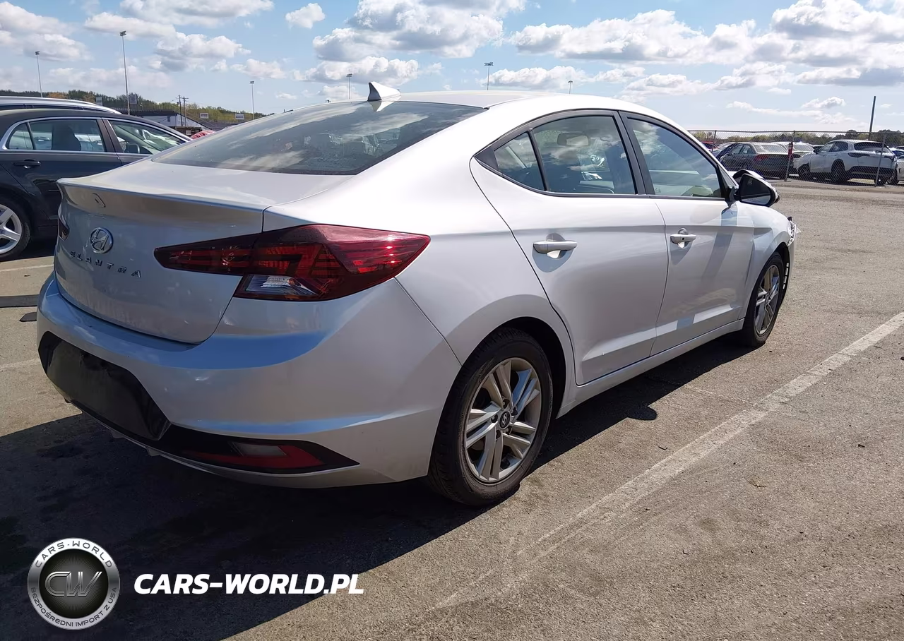 2020 Hyundai Elantra Value Edition VIN:5NPD84LF5LH510949 - 4
