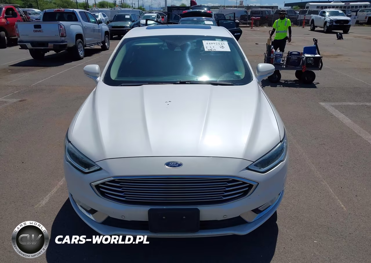 2018 Ford Fusion Energi Titanium VIN:3FA6P0SU7JR273935 - 12
