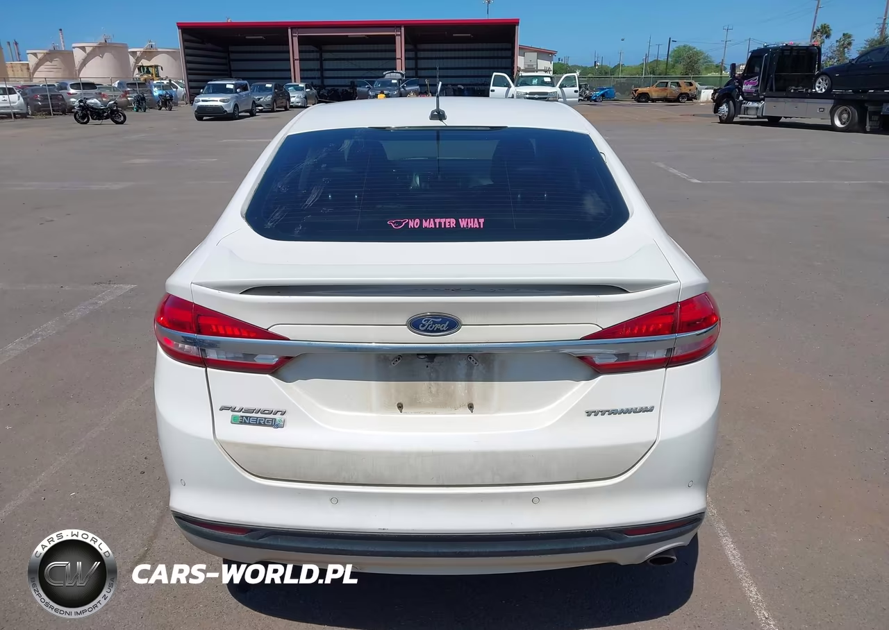 2018 Ford Fusion Energi Titanium VIN:3FA6P0SU7JR273935 - 16