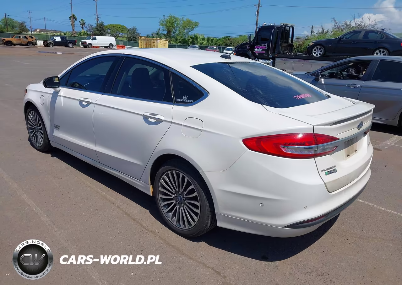 2018 Ford Fusion Energi Titanium VIN:3FA6P0SU7JR273935 - 3