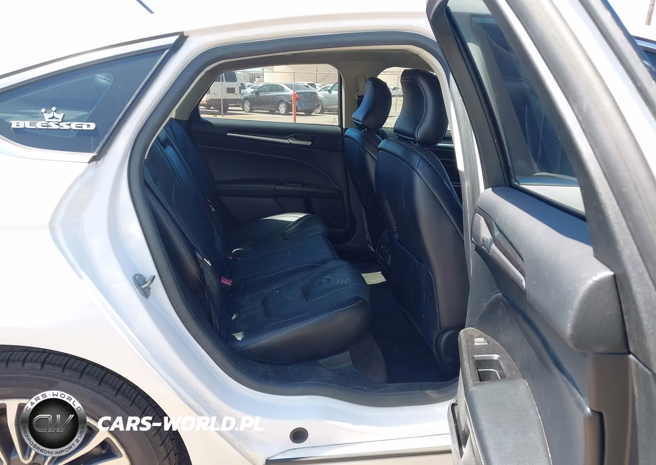 2018 Ford Fusion Energi Titanium VIN:3FA6P0SU7JR273935 - 8