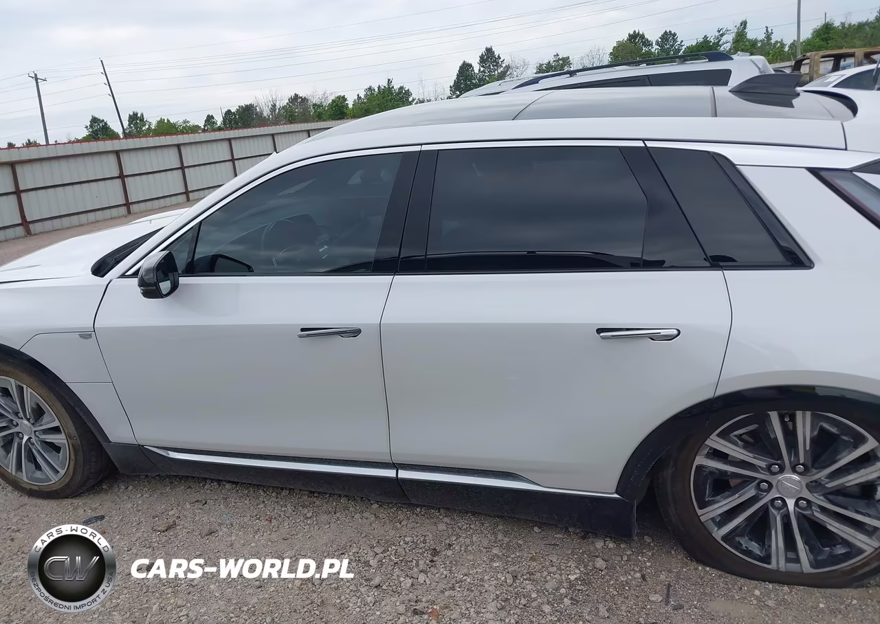 2024 Cadillac Lyriq Luxury W-1Sd VIN:1GYKPRRK8RZ137896 - 14