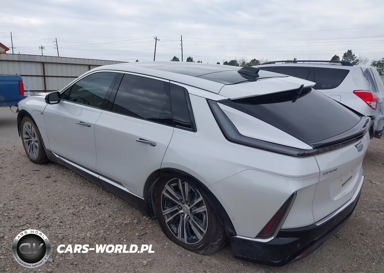 2024 Cadillac Lyriq Luxury W-1Sd VIN:1GYKPRRK8RZ137896 - 3