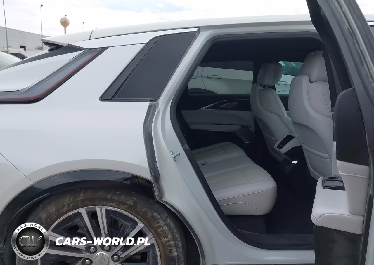 2024 Cadillac Lyriq Luxury W-1Sd VIN:1GYKPRRK8RZ137896 - 8