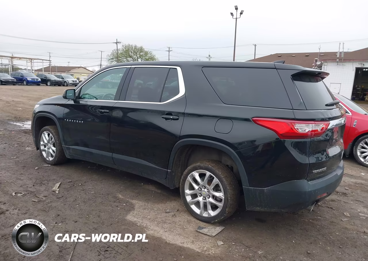 2021 Chevrolet Traverse Fwd Ls VIN:1GNERFKWXMJ172236 - 3