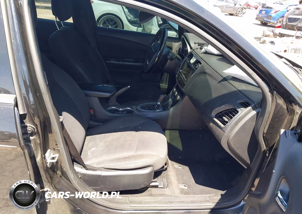 2013 Chrysler 200 Touring VIN:1C3CCBBB6DN595836 - 5