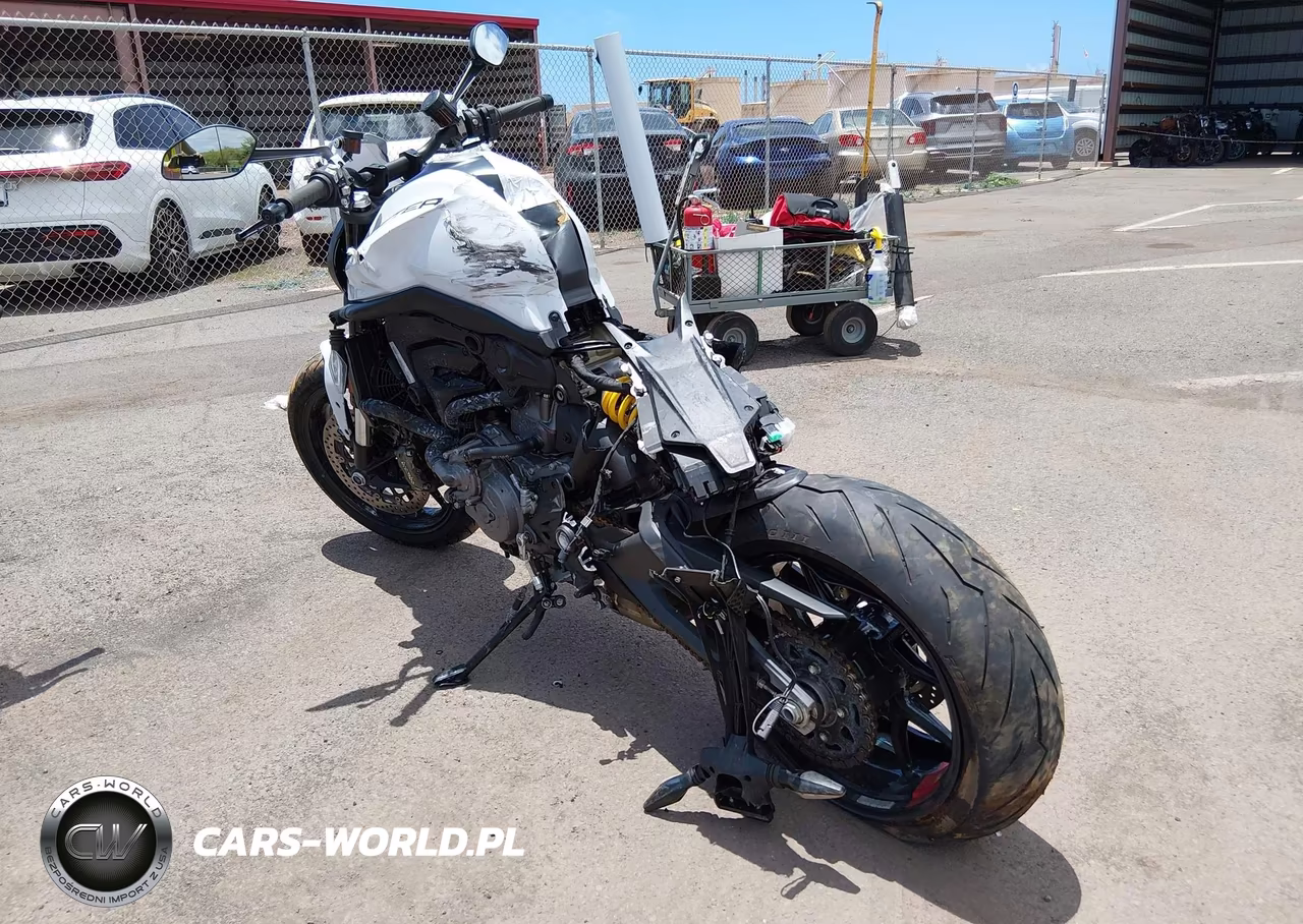 2025 Ducati Monster VIN:ZDMMAMDT0SB009738 - 3