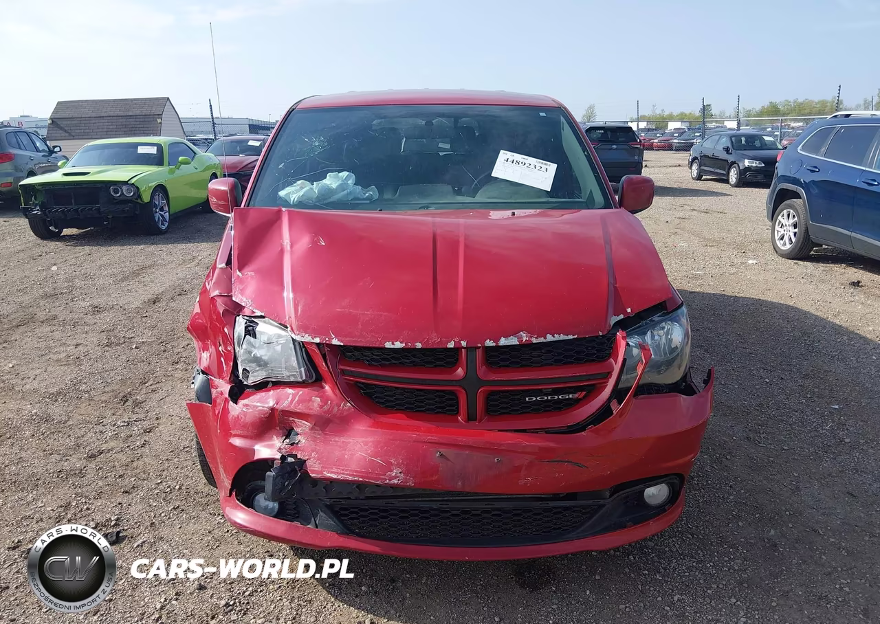2016 Dodge Grand Caravan R-T VIN:2C4RDGEG4GR249069 - 12