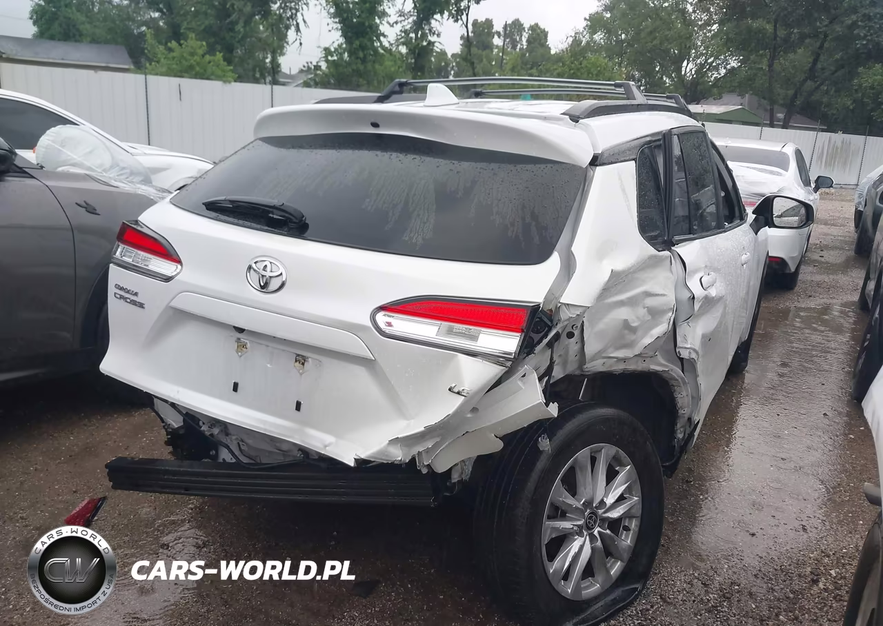 2023 Toyota Corolla Cross Le VIN:7MUCAAAG3PV046608 - 4