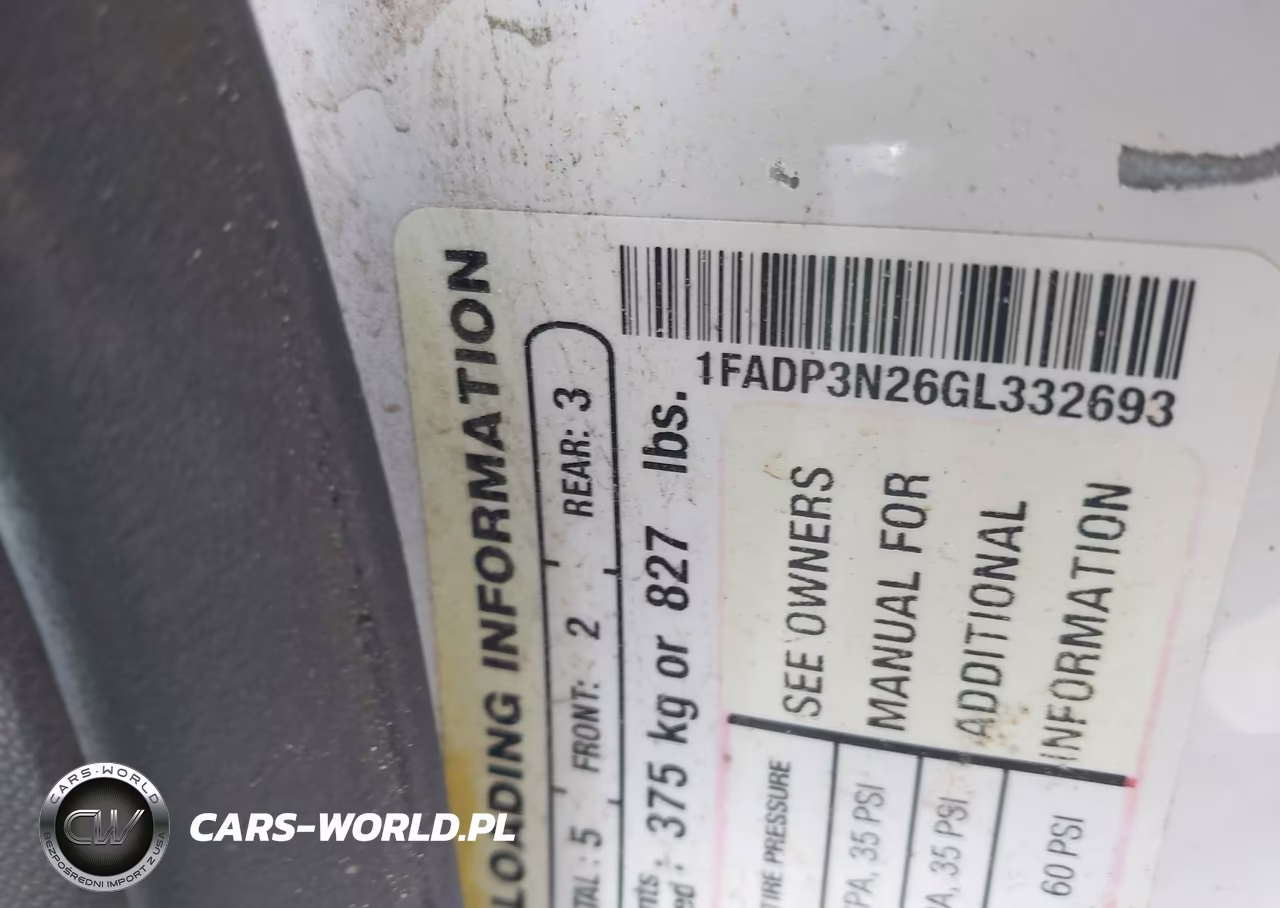 2016 Ford Focus Titanium VIN:1FADP3N26GL332693 - 9