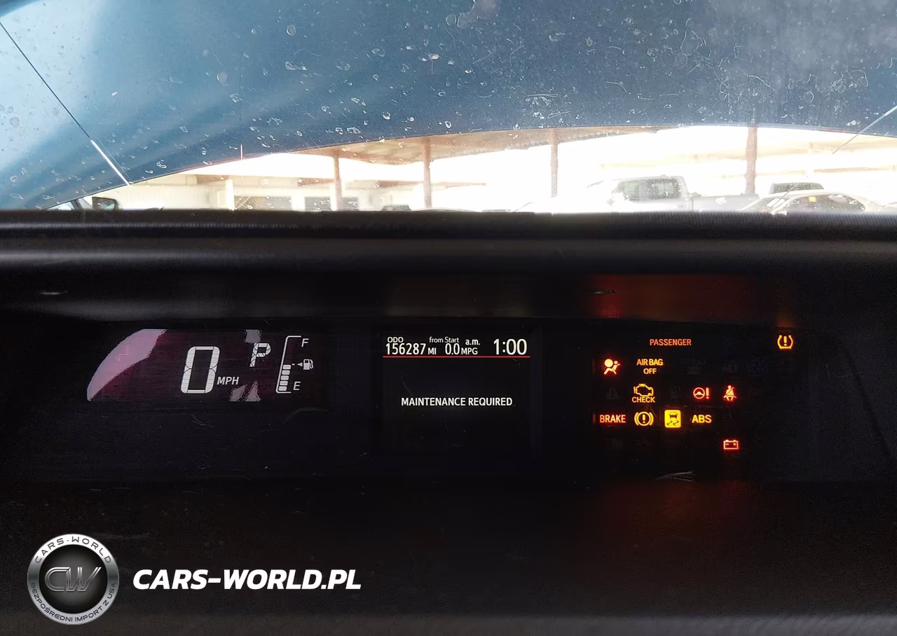 2017 Toyota Prius C Two VIN:JTDKDTB34H1593423 - 7