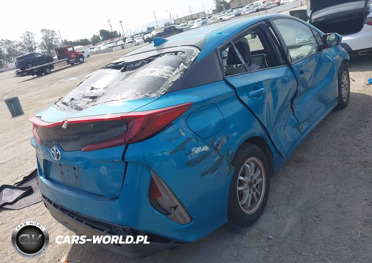 2017 Toyota Prius Prime Premium VIN:JTDKARFP0H3044265 - 17