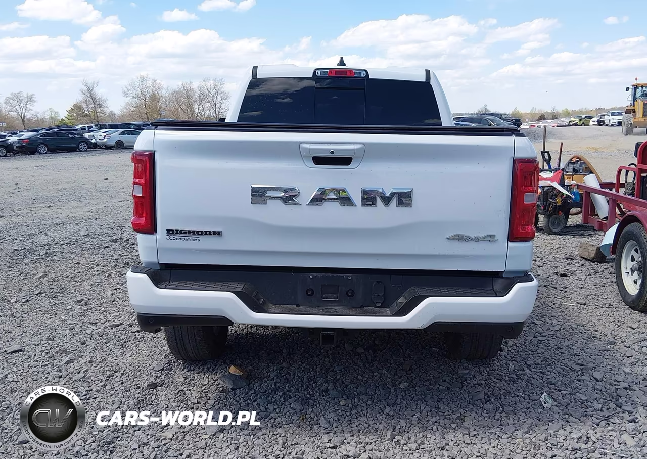 2025 Ram 1500 VIN:1C6RRFBG2SN646258 - 16