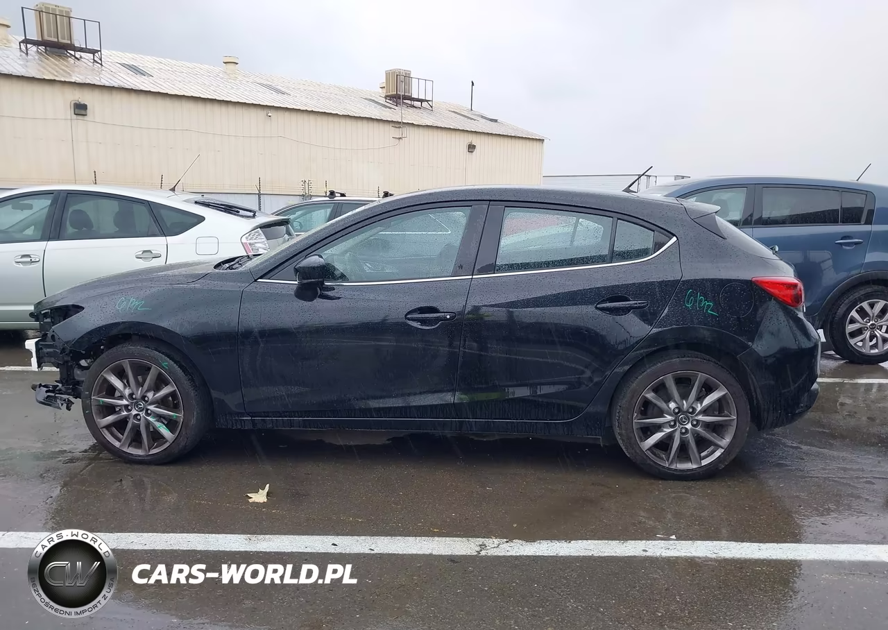 2018 Mazda Mazda3 Touring VIN:JM1BN1L34J1158021 - 14