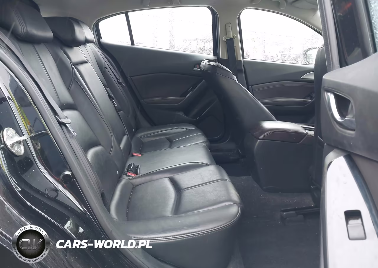2018 Mazda Mazda3 Touring VIN:JM1BN1L34J1158021 - 8