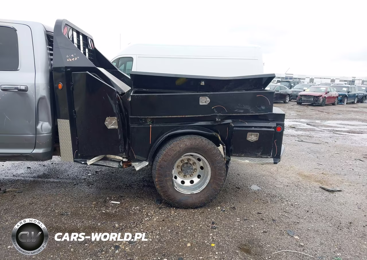 2021 Ram 3500 Laramie 4X4 8' Box VIN:3C63RRJL1MG600079 - 11