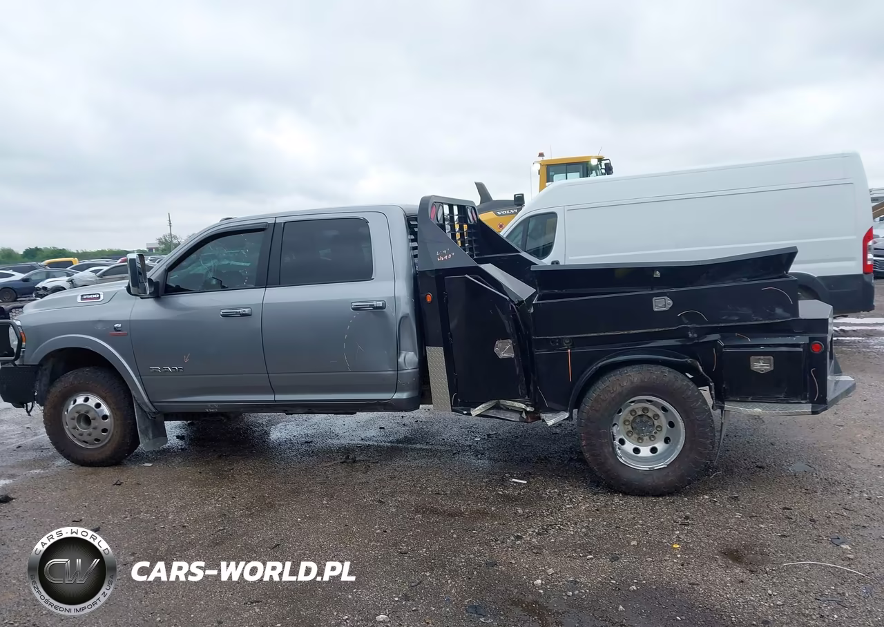 2021 Ram 3500 Laramie 4X4 8' Box VIN:3C63RRJL1MG600079 - 15