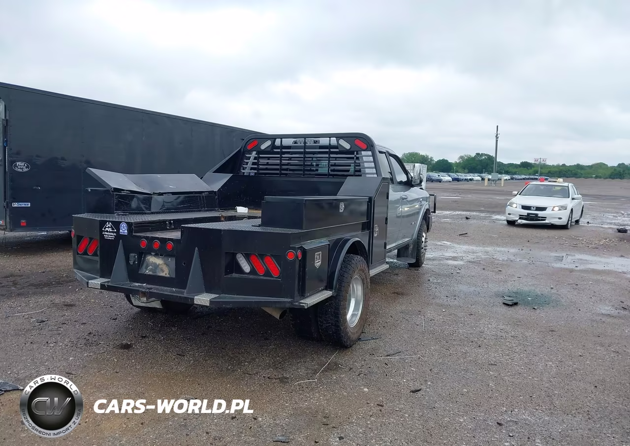2021 Ram 3500 Laramie 4X4 8' Box VIN:3C63RRJL1MG600079 - 4