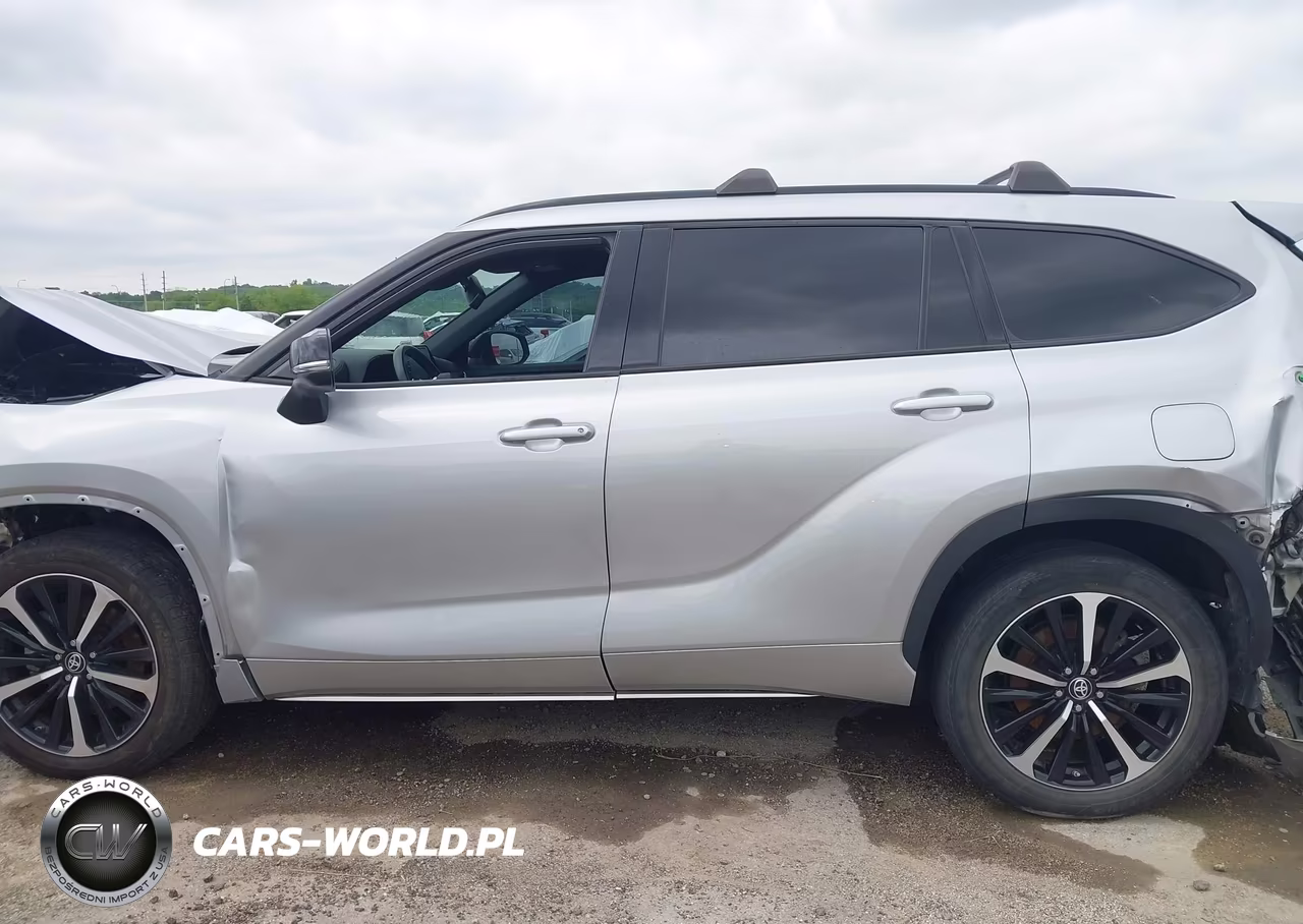 2022 Toyota Highlander Xse VIN:5TDLZRBH4NS186737 - 13