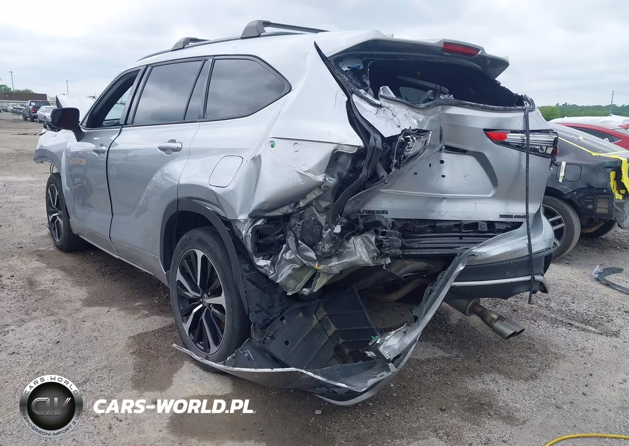 2022 Toyota Highlander Xse VIN:5TDLZRBH4NS186737 - 3