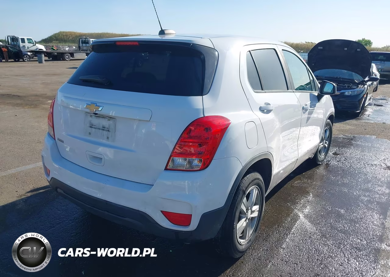 2020 Chevrolet Trax Fwd Ls VIN:3GNCJKSBXLL292694 - 4