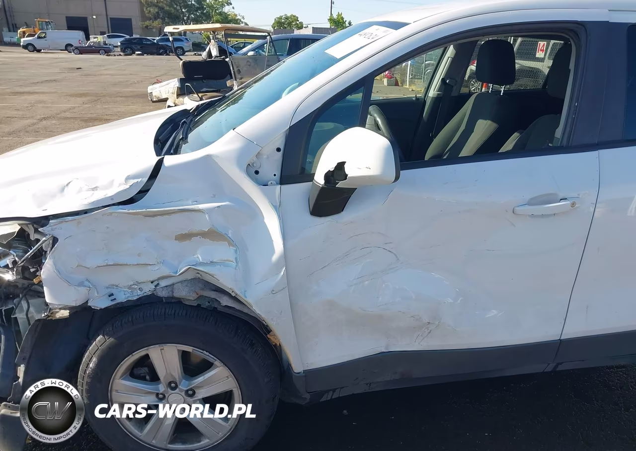 2020 Chevrolet Trax Fwd Ls VIN:3GNCJKSBXLL292694 - 6
