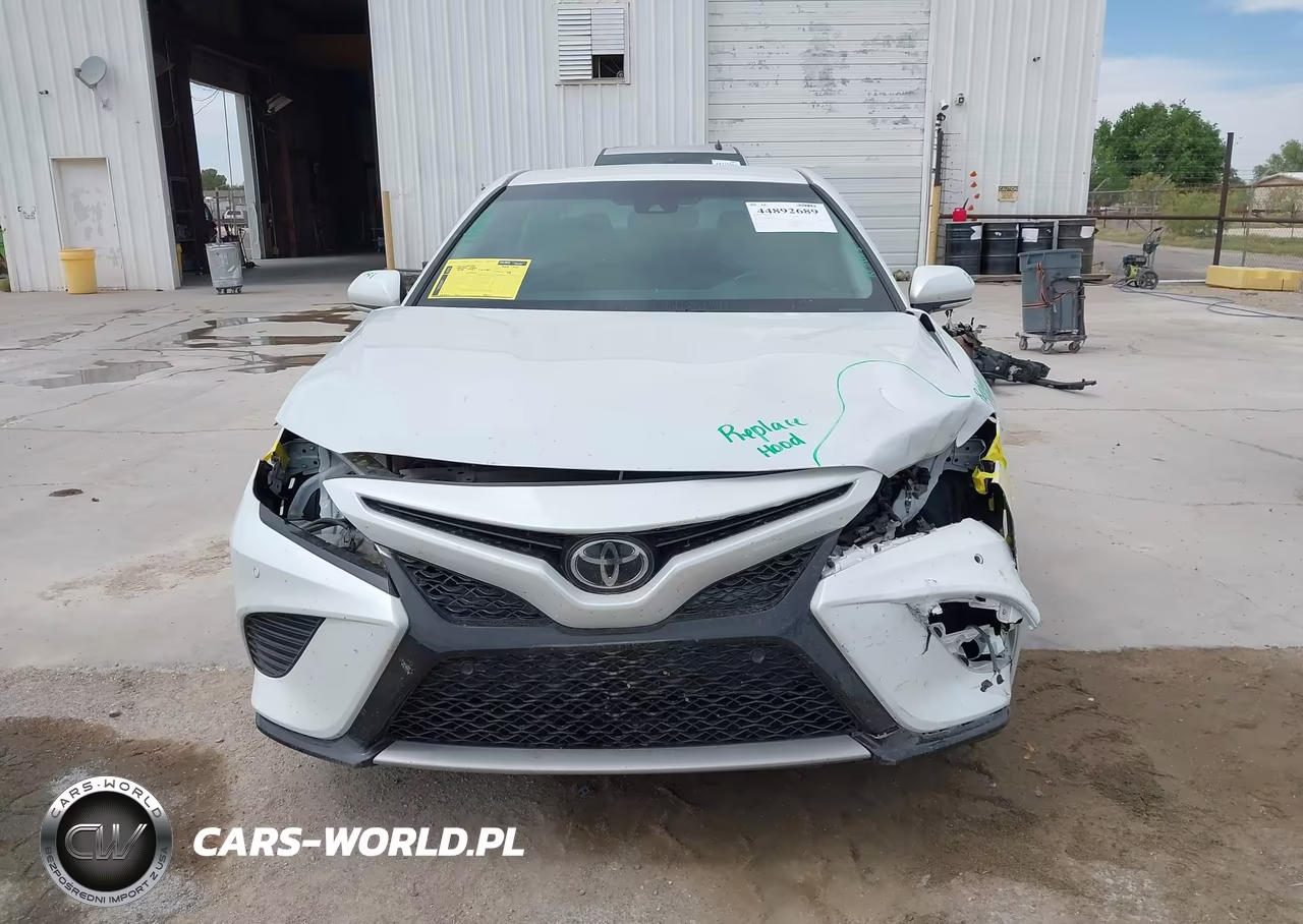 2018 Toyota Camry Xse VIN:4T1B61HK0JU069232 - 13