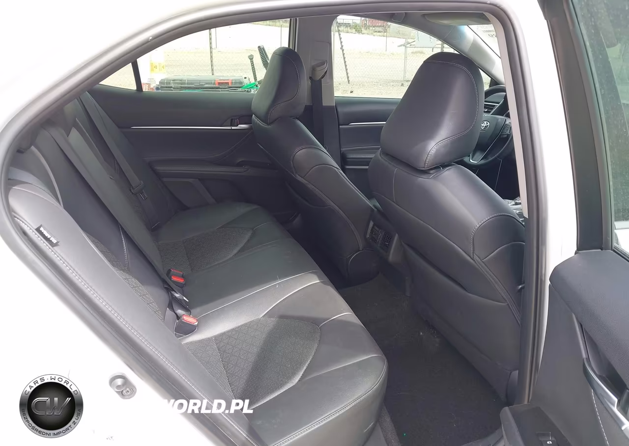 2018 Toyota Camry Xse VIN:4T1B61HK0JU069232 - 8