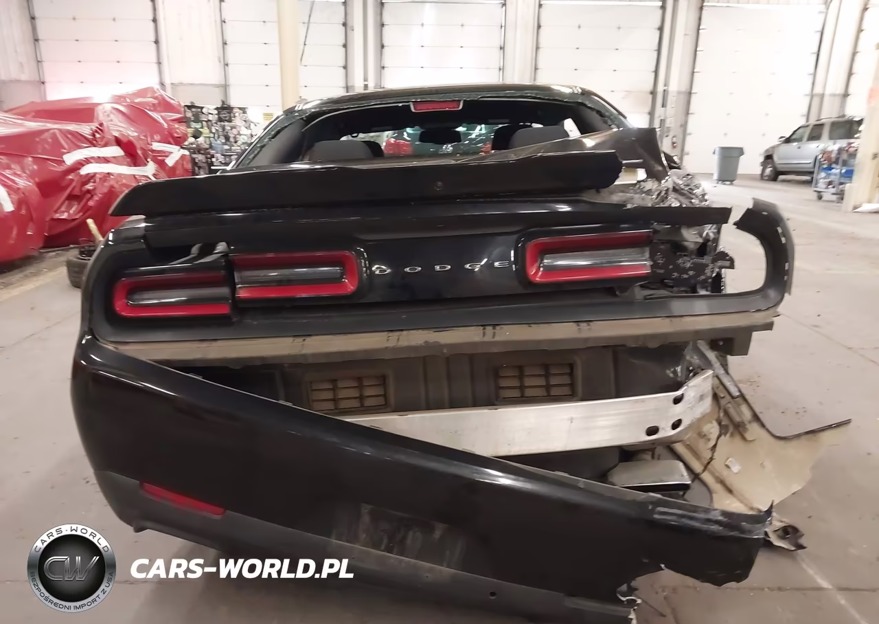 2016 Dodge Challenger R-T VIN:2C3CDZBT6GH177692 - 17