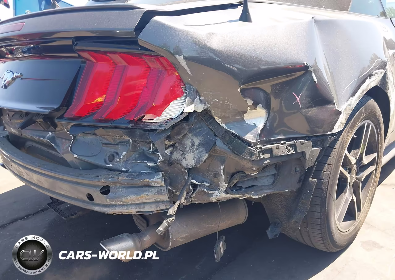 2020 Ford Mustang Ecoboost Premium VIN:1FATP8UH1L5113377 - 6