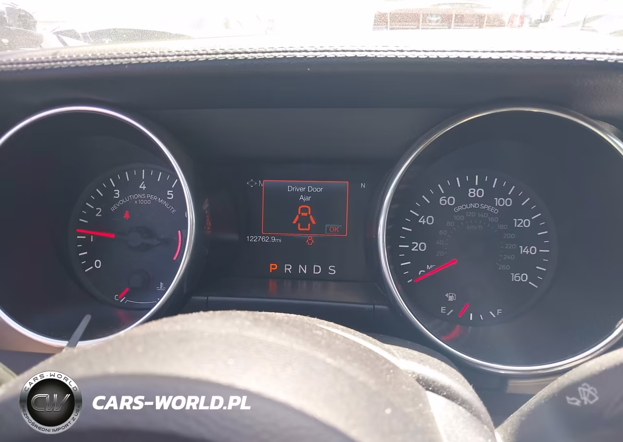2020 Ford Mustang Ecoboost Premium VIN:1FATP8UH1L5113377 - 7