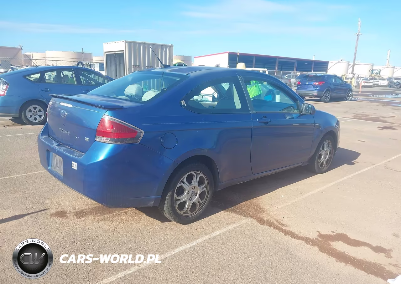 2009 Ford Focus Se VIN:1FAHP32N79W184880 - 4