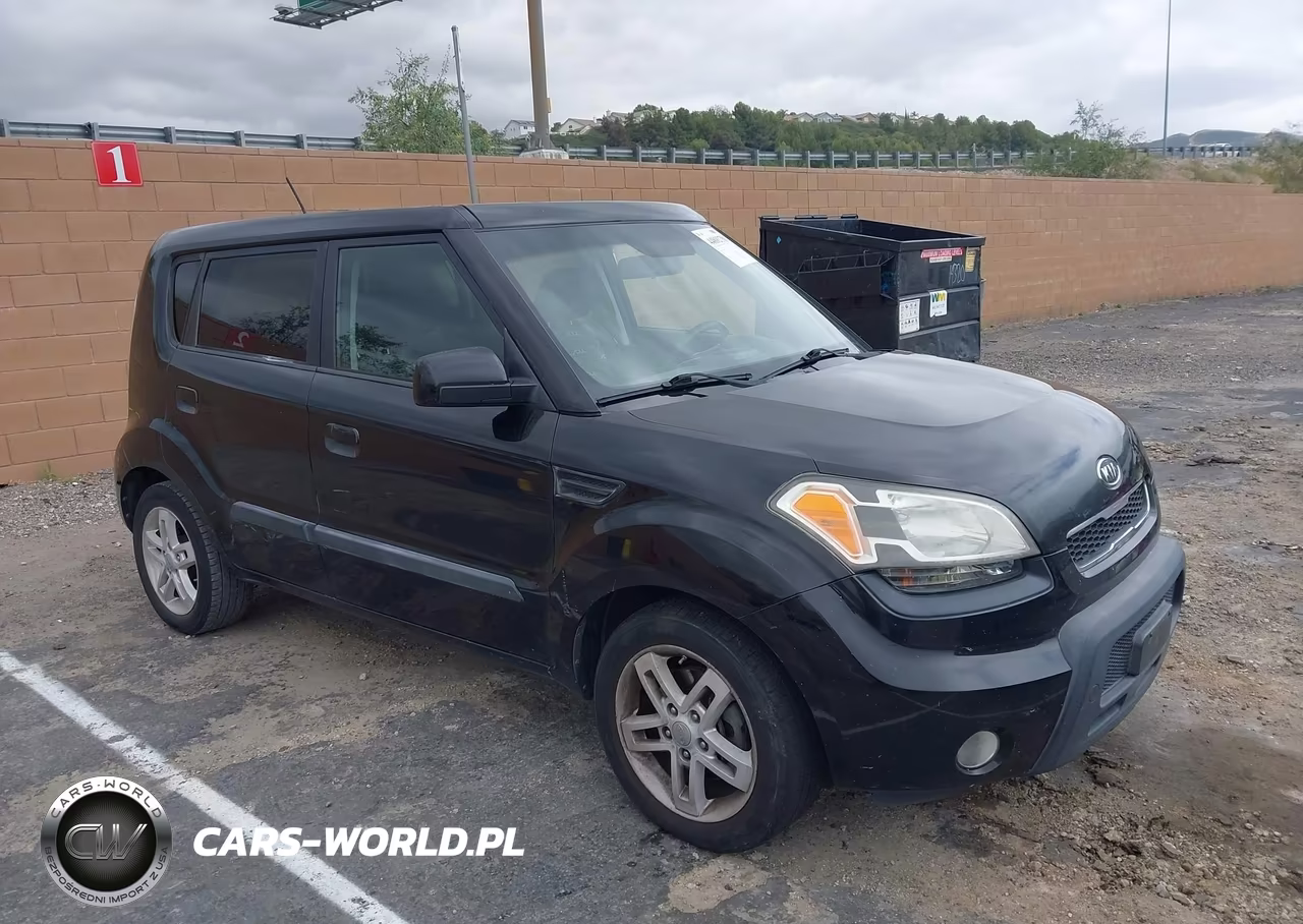 2010 Kia Soul +