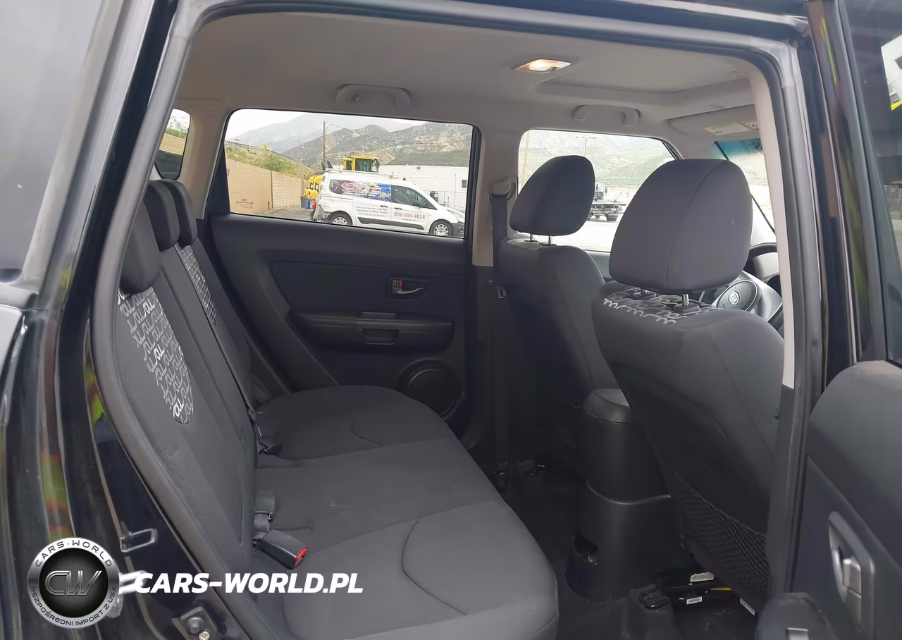 2010 Kia Soul + VIN:KNDJT2A29A7181180 - 8