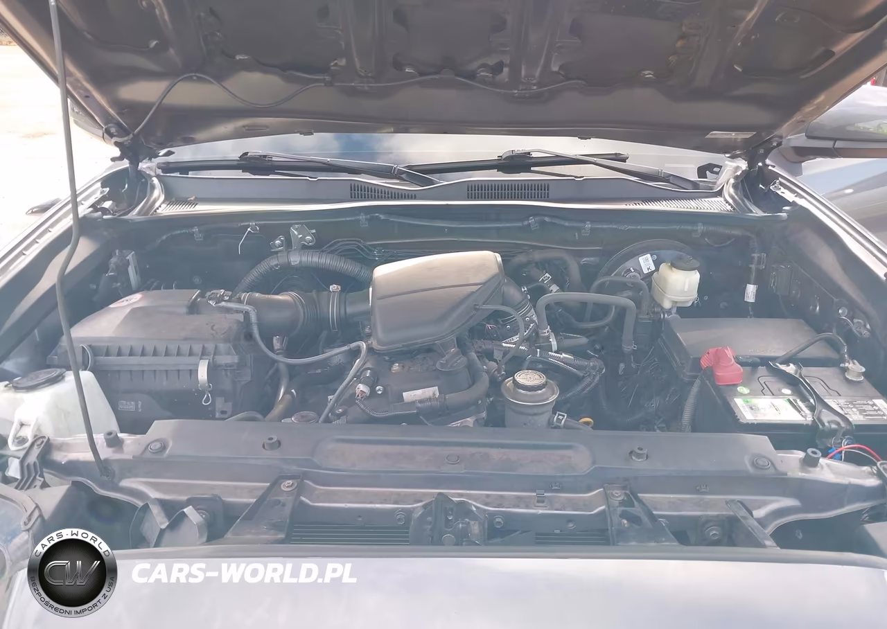 2018 Toyota Tacoma Sr5 VIN:5TFAX5GN6JX106881 - 10
